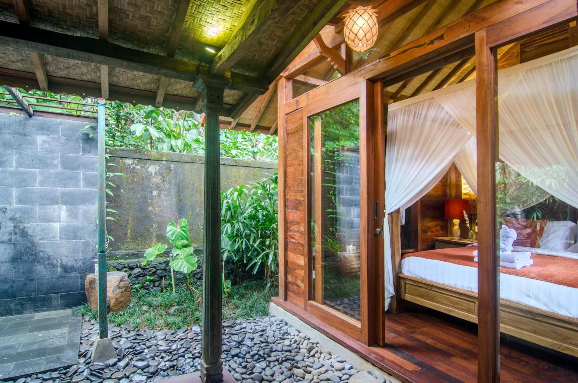 Bed and Breakfast Dewi Tara Haven Ґіаньяр Номер фото