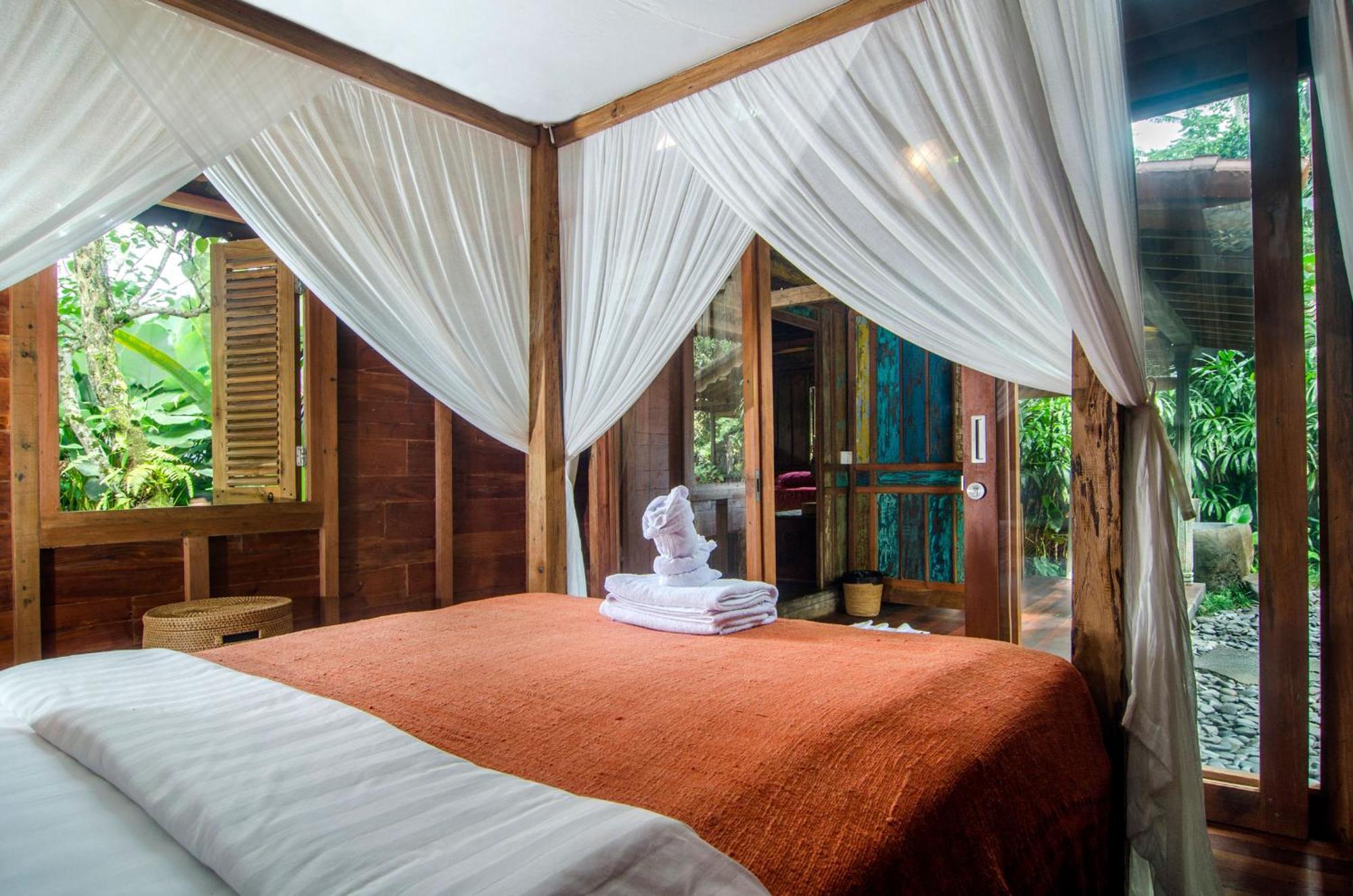 Bed and Breakfast Dewi Tara Haven Ґіаньяр Номер фото